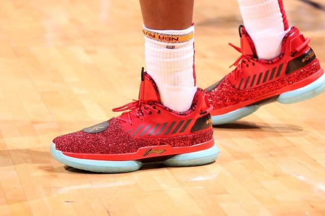 乒乓球德甲第二十一轮：樊振东独得两分  常规赛主场收官