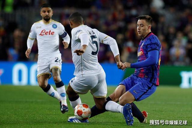 拉菲尼亚本赛季西甲14轮8球 距个人纪录还差3球